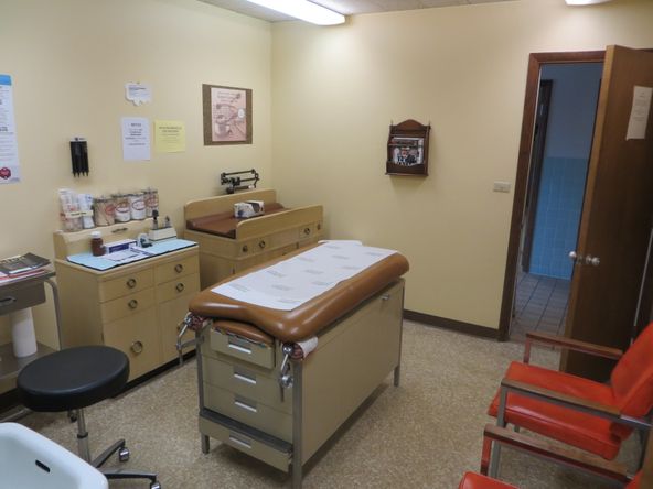 Office or Multifamily - great for owner/user or investment: 43 Northwood Dr, Delaware, OH 43015